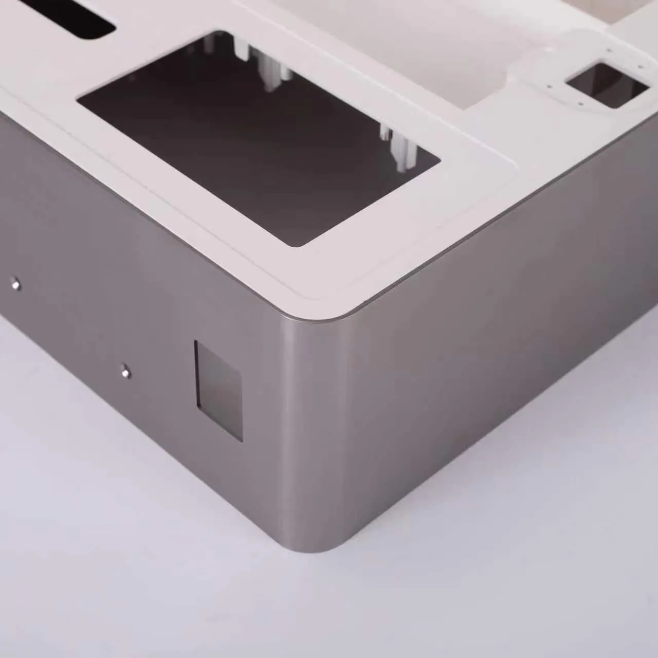 弘厚 · 精密铝制产品